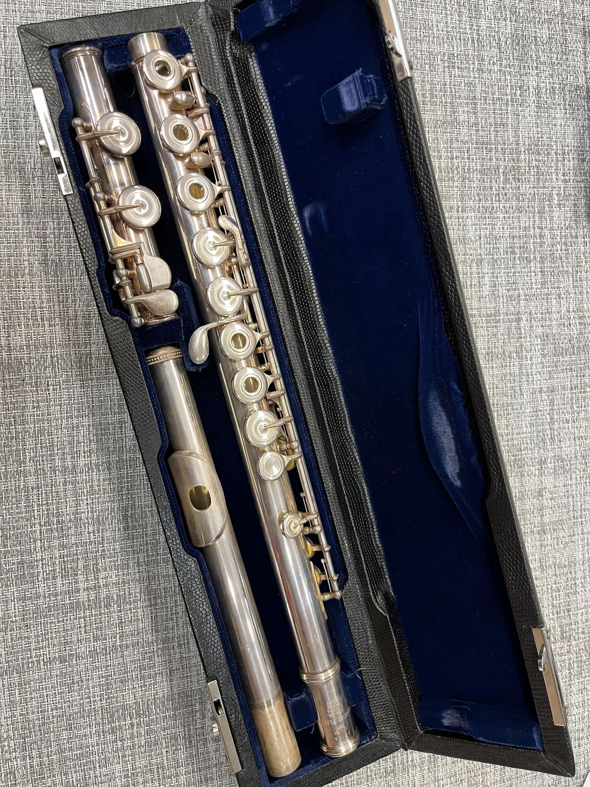 2025年03月13日に買取させていただいたSANKYO FLUTES Hand-made DT C足部管 リングキイ 現行 引き抜きトーンホールの画像